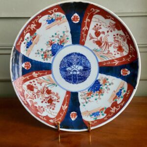 Large antique Japanese dish Imari.